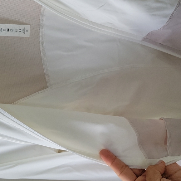 Lululemon Jacket (NWOT) - Picture 8 of 8